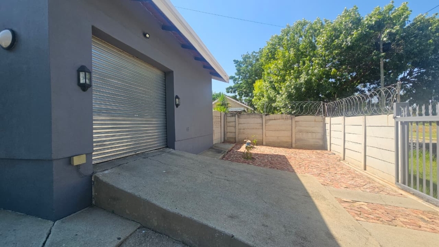 3 Bedroom Property for Sale in Lakeview Free State